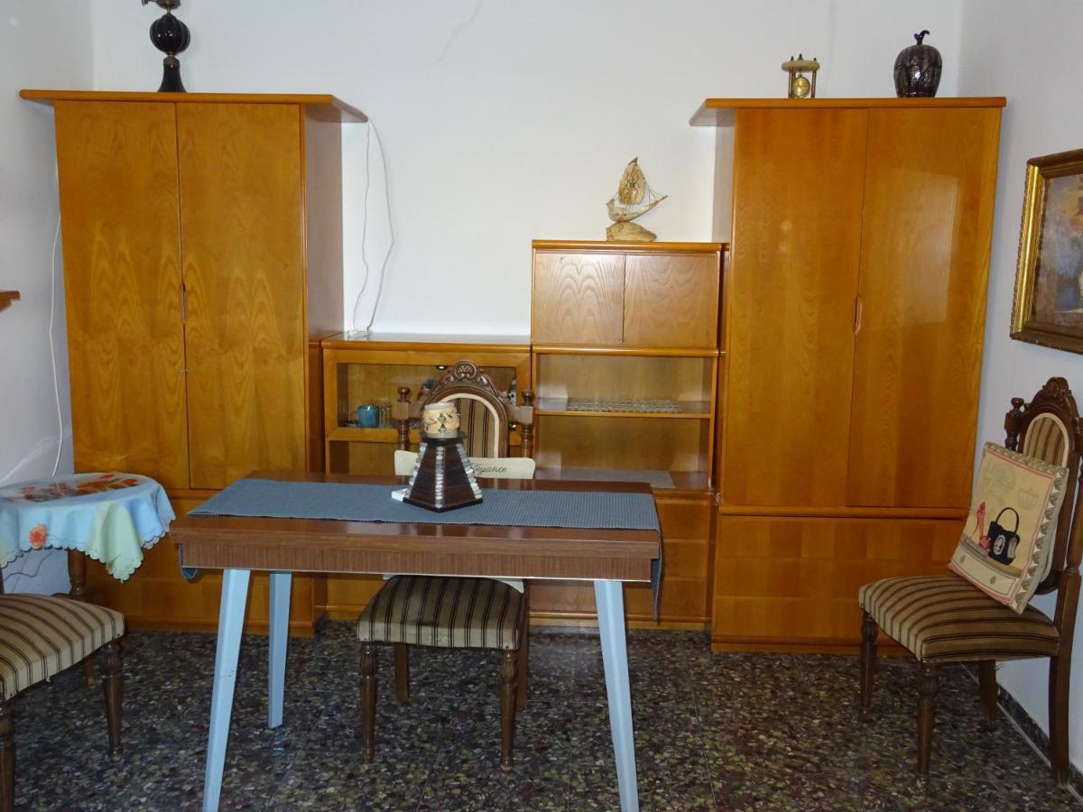 Andreas Studio With Private Parcking Apartment Triovasálos Екстериор снимка